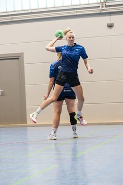 Bild 185 - F HSG Kremperheide/Muensterdorf - HSG Holstein Kiel/Kronshagen : Ergebnis: 31:26